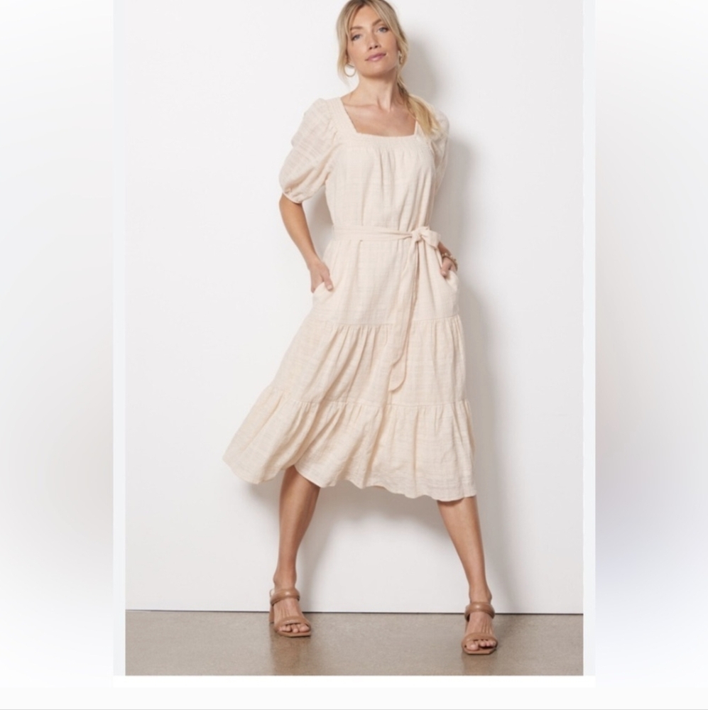 Evereve Cream Tiered Square-Neck Midi Dress